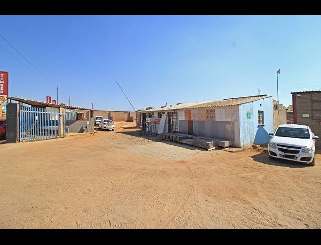 M² BUSINESS FOR SALE IN TSHEPISONG